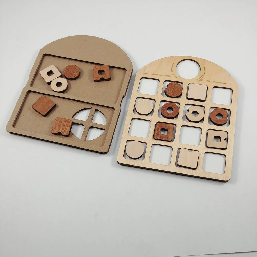 4 Squared ~ A simple 2 player strategic board game